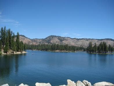 LONE ROCK (CA) Lake