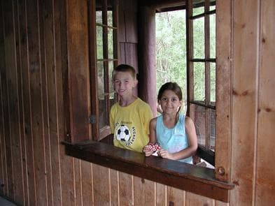 AMERICAN RIDGE LODGE