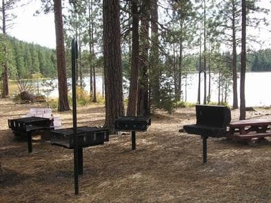 JUANITA LAKE GROUP CAMPSITE