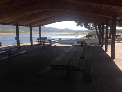 OBSERVATION POINT PICNIC SHELTER (CA)