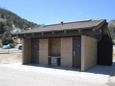 PYRAMID LAKE - LOS ALAMOS CAMPGROUND