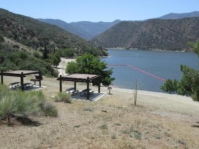 PYRAMID LAKE - EMIGRANT LANDING DAY USE AREA