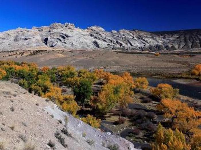 Green River Campground with Split Mountain in background.