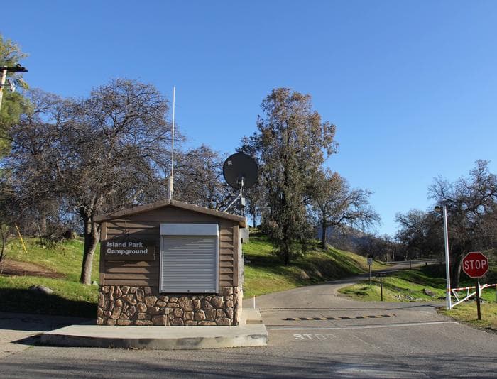 ISLAND PARK CAMPGROUND GATEHOUSE