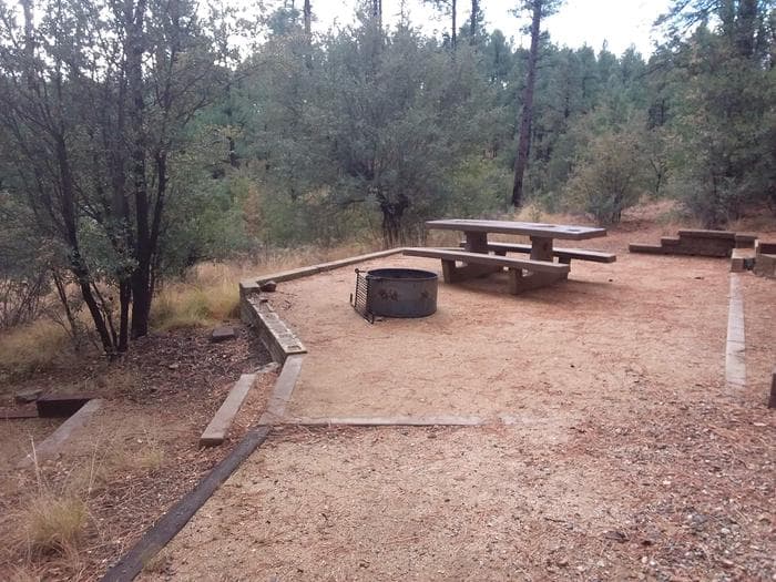 Hilltop Campground: Site 14 Loop B
