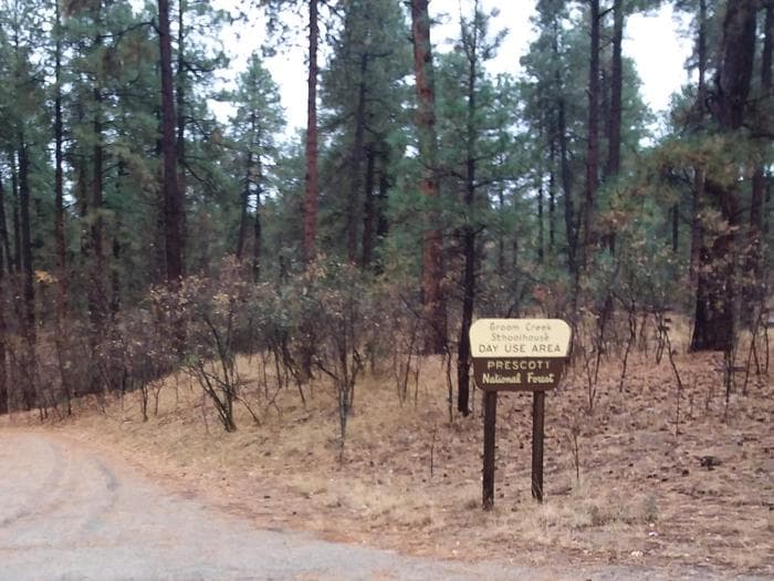 Sign for Groom Creek Schoolhouse day use area
