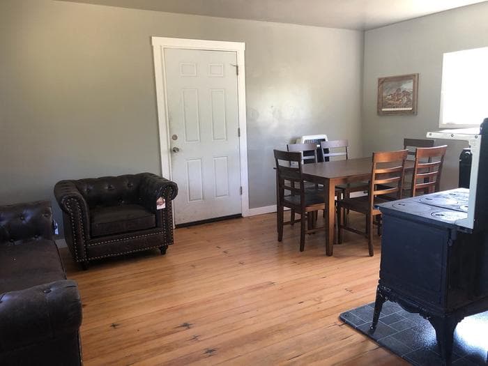 Mt Terrill Kitchen/Living Room