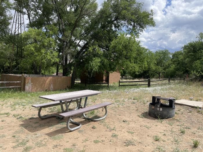 Half Moon Ranch, Picnic