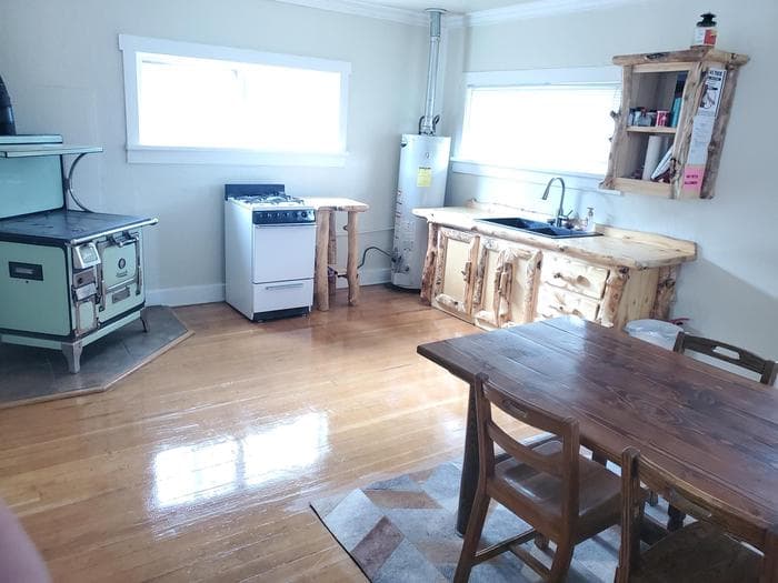 Aquarius Ranger Station 1