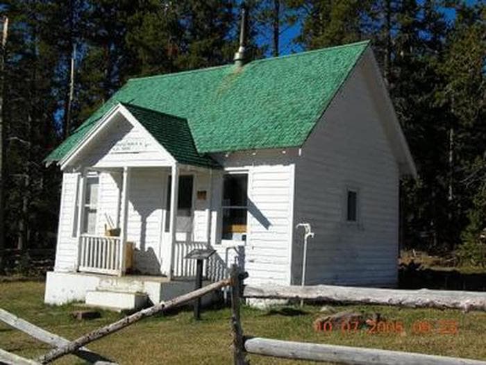 PARADISE GUARD STATION1