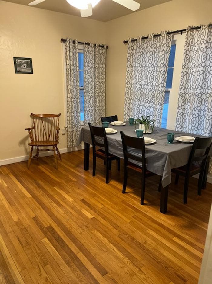 Palisades Cabin, Dining Room